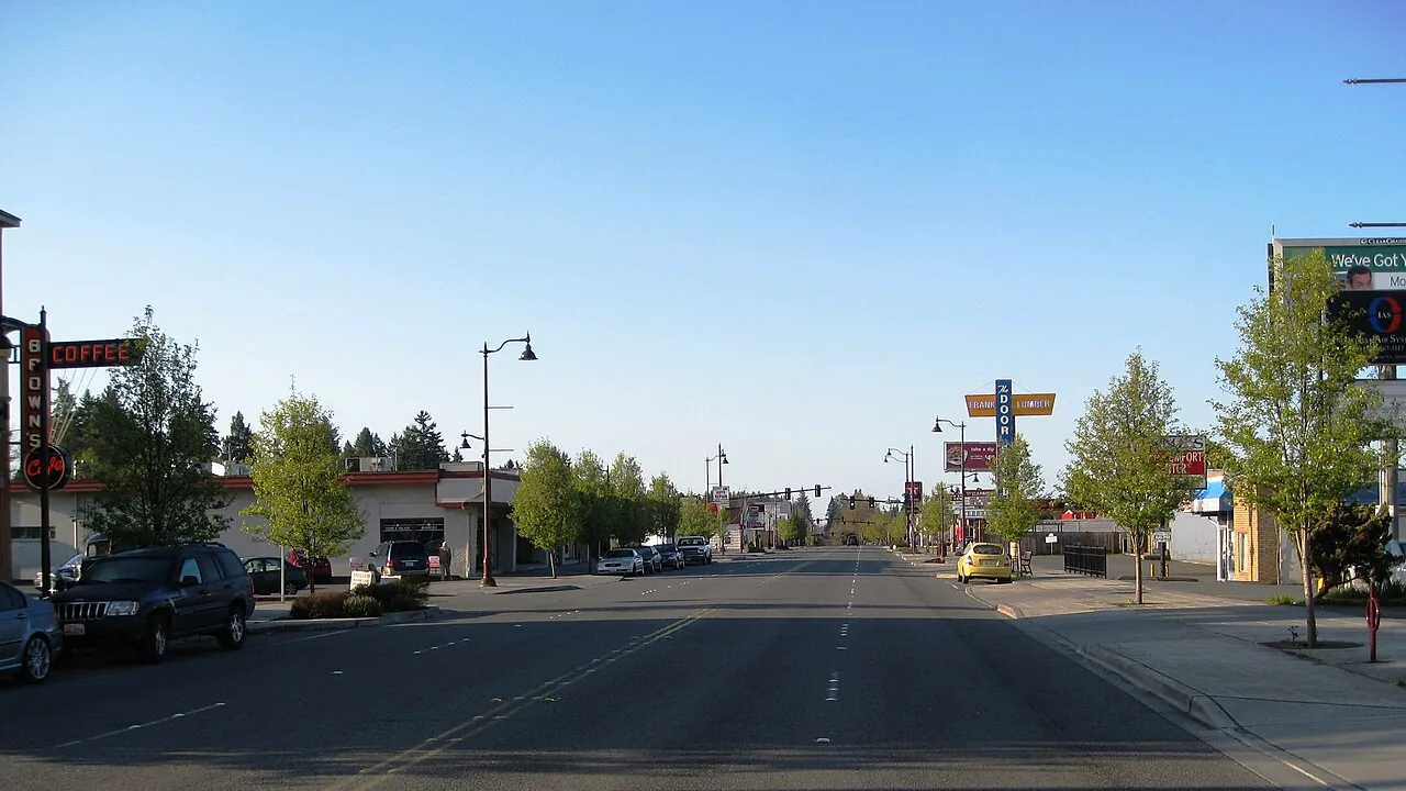 North City neighborhood street in Shoreline, Washington.